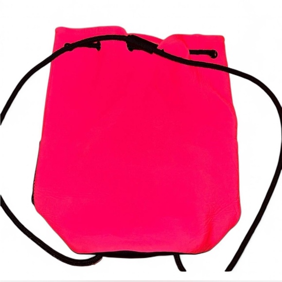 Victoria’s Secret Hot Pink Drawstring Bag - Picture 6 of 8